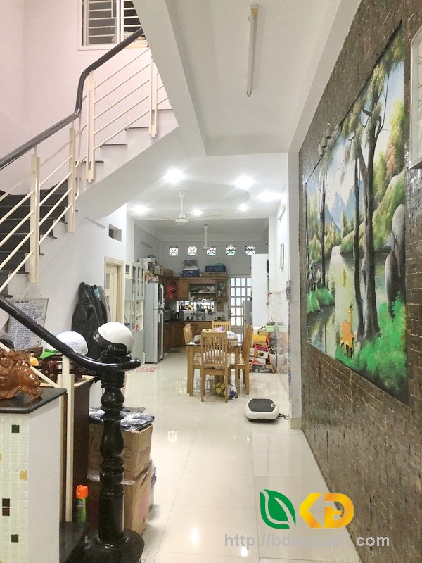 Bán nhà 2 lầu mặt tiền hẻm 62 Lâm Văn Bền quận 7 (nở hậu).